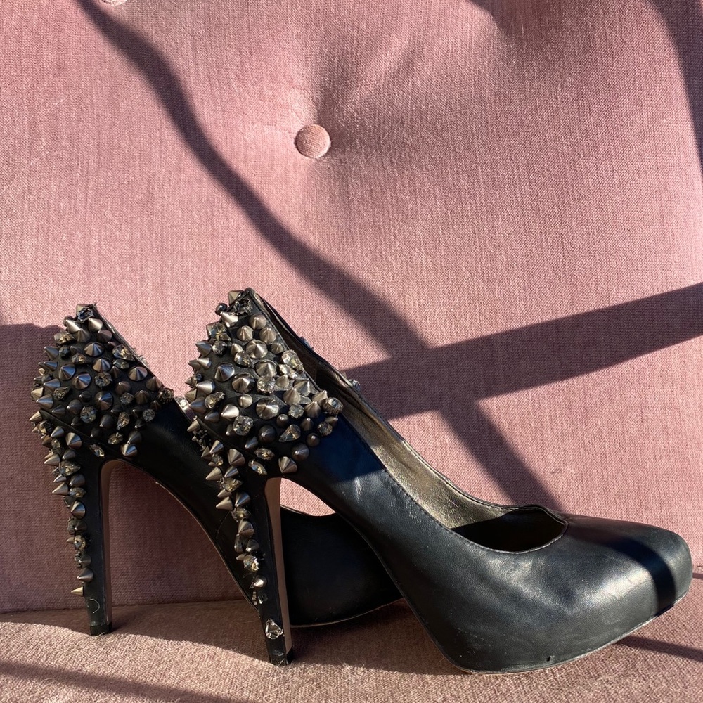 Amazing studded Sam Edelman heels!